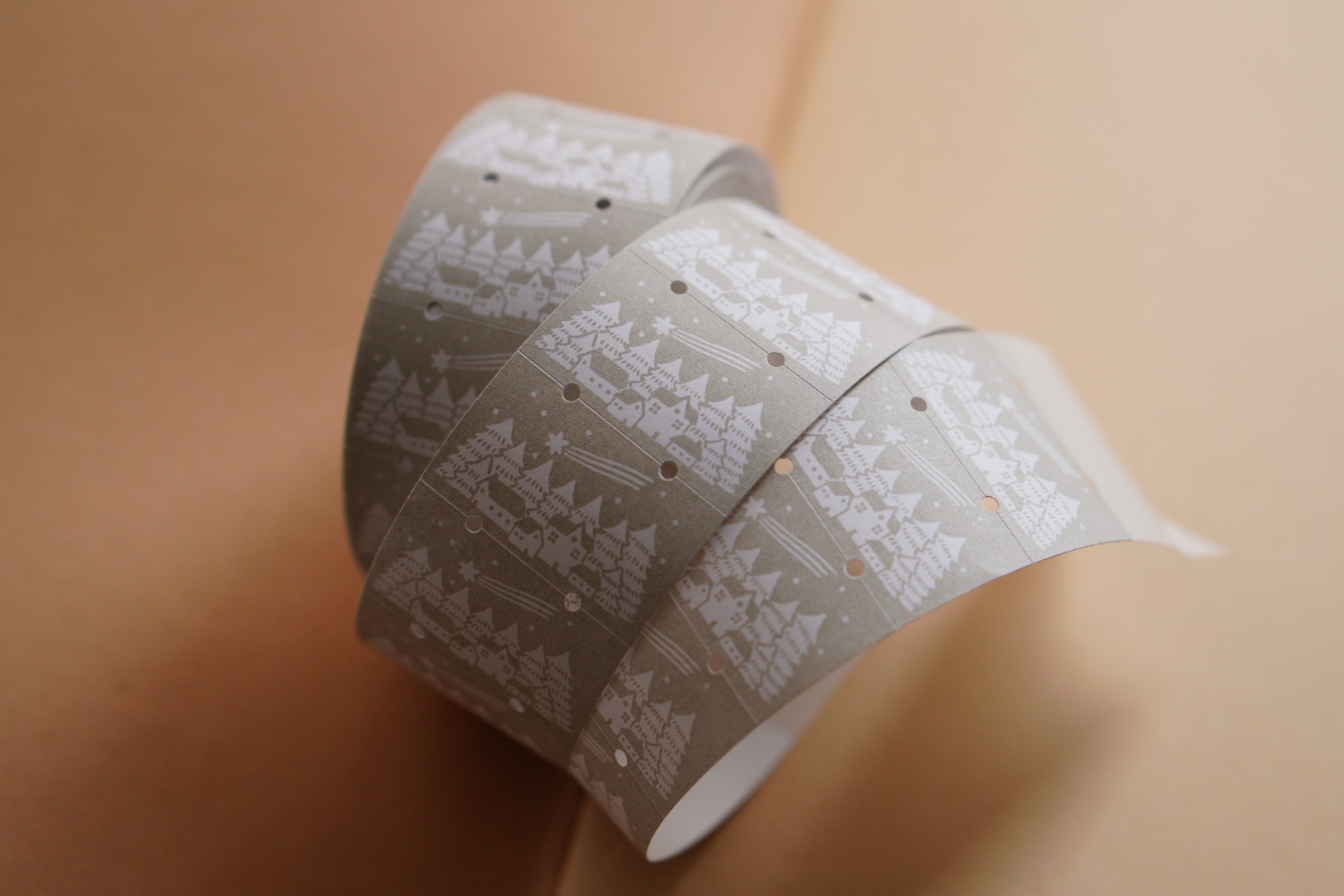 Ivy Snow Label Sticker Roll - Winter