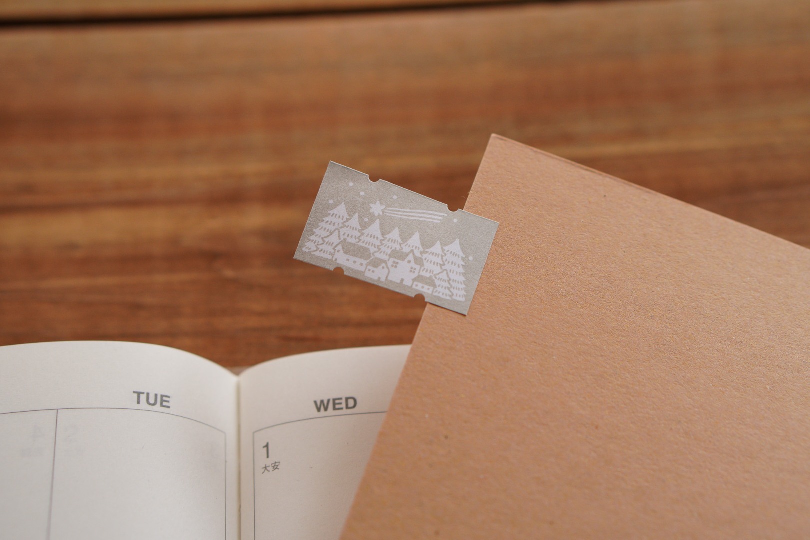 Ivy Snow Label Sticker Roll - Winter