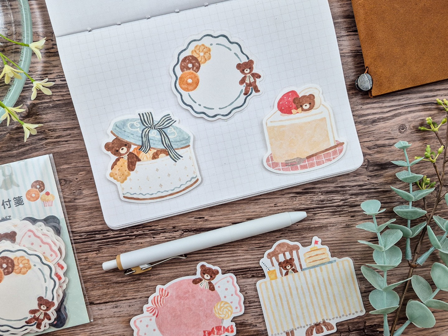 Papier Platz x Nakauchi Waka Flake Stickers - Bear And Sweets