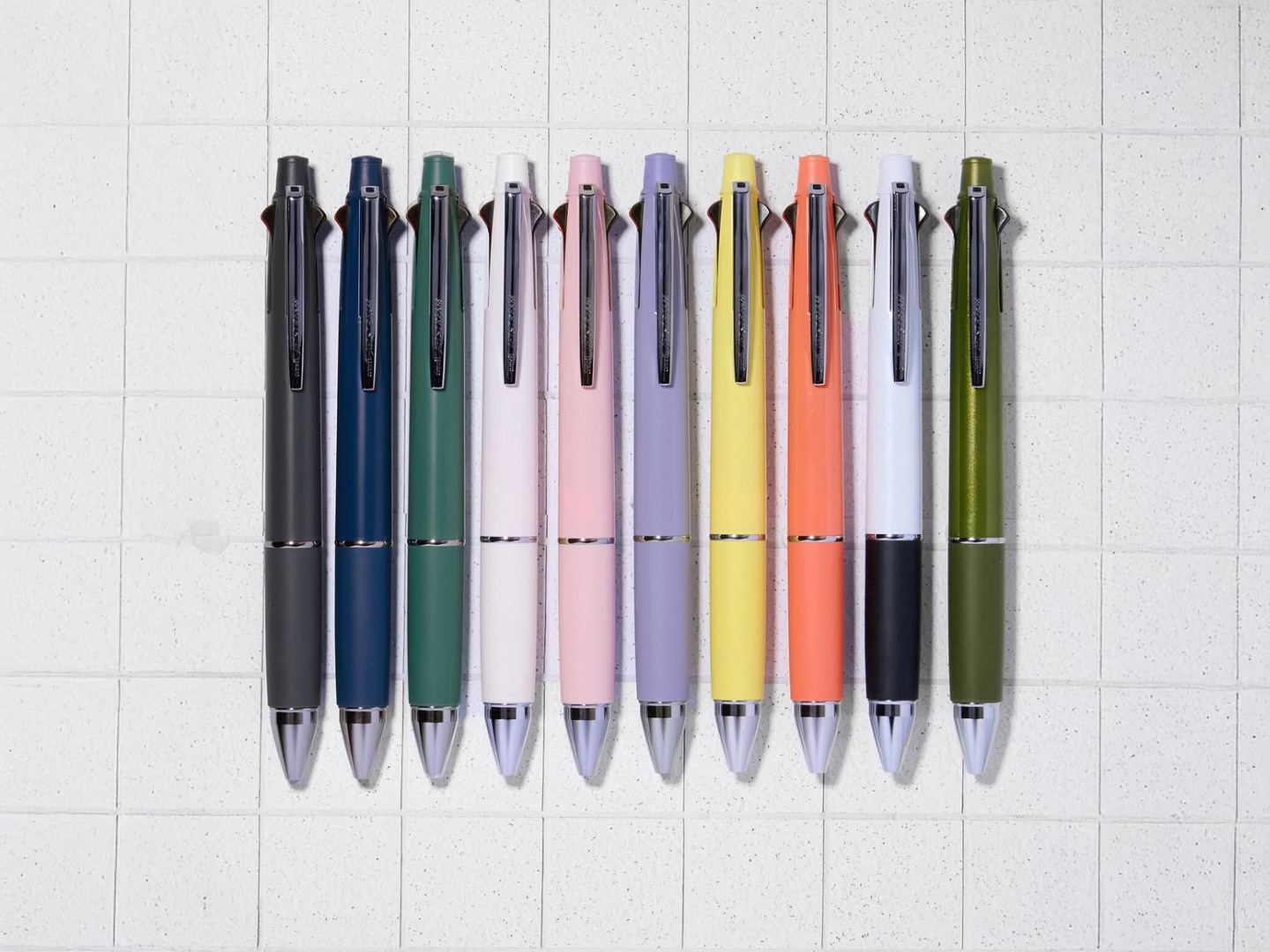 Uni Jetstream 4&1 Multi Pen 0.5 mm - Ivory