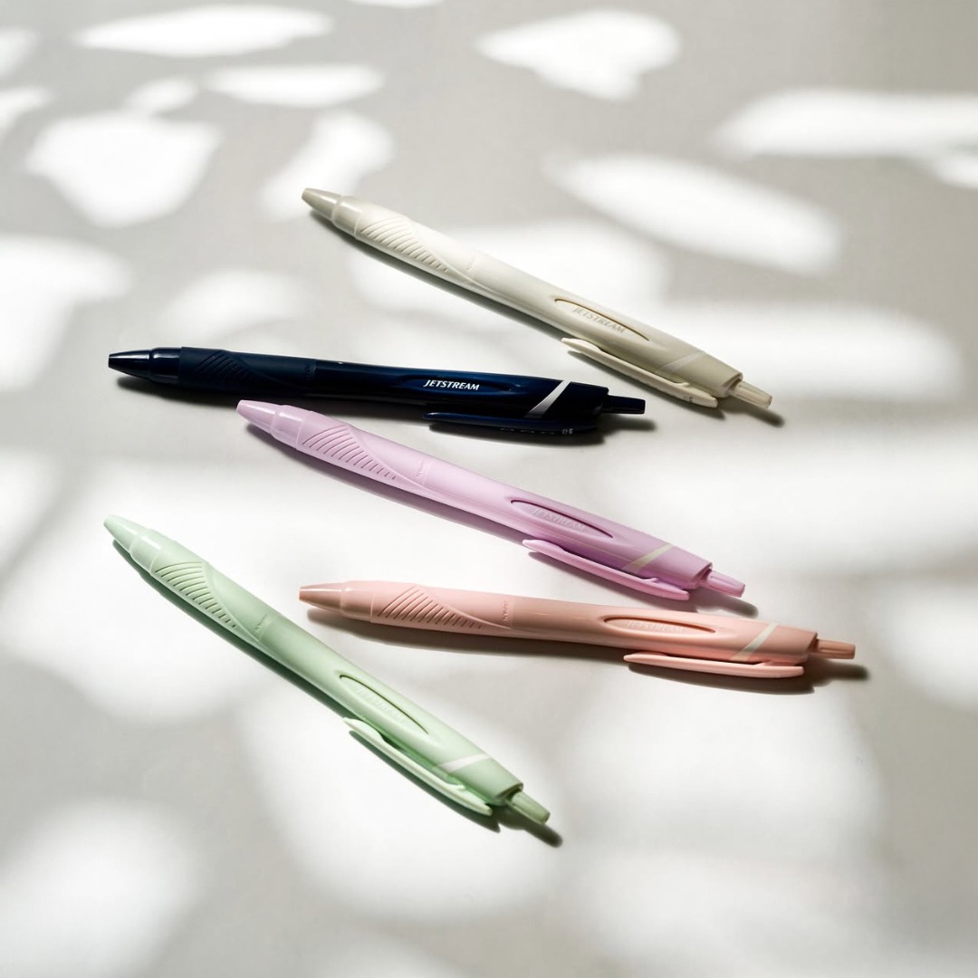 Uni Jetstream Standard Ballpoint Pen 0.38 mm Black Ink - Light Gray